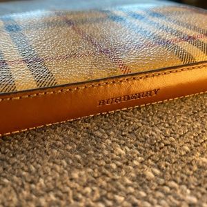 Continental Burberry Wallet (8 Card)